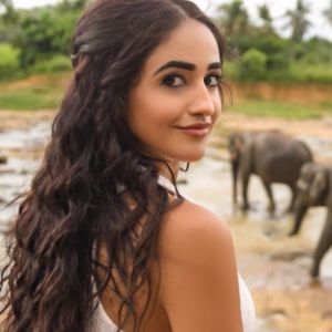 Meet your Posher, Starra